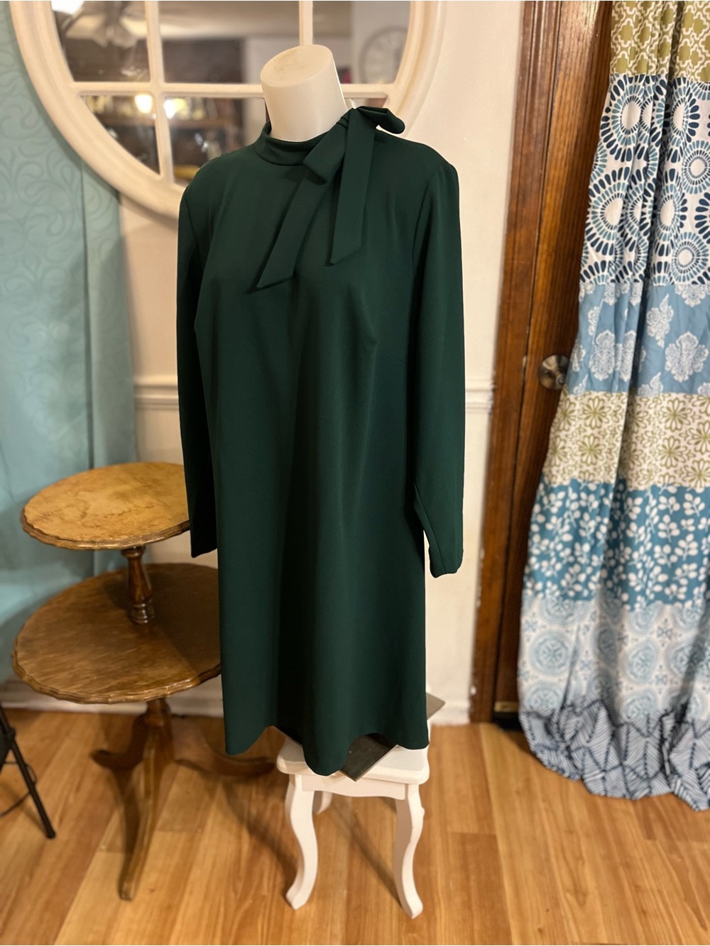 Calvin Klein Emerald Green Long Sleeve Tie-Neck Shift Dress